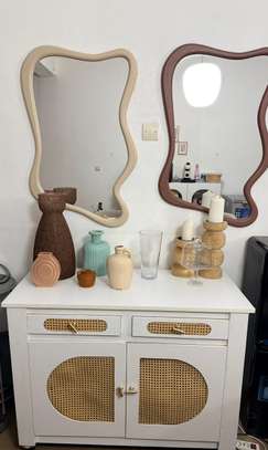 Un meuble blanc en bois à céder image 2