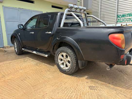 MITSUBISHI L200 2.5 DI-D 178 CH image 6