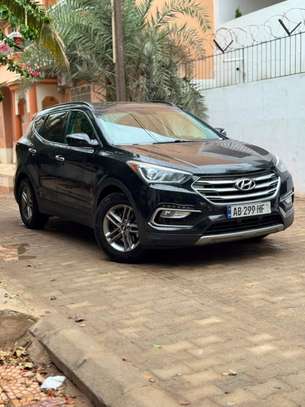 Hyundai Santafé image 2