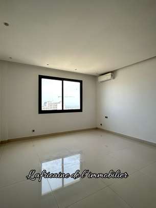 Appartement F4 à louer à Mermoz image 10