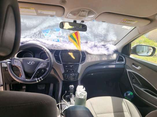 Hyundai Santa Fe 2014 image 2