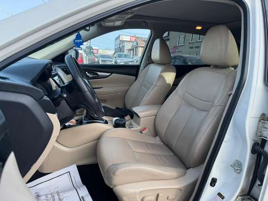 Nissan rogue image 8