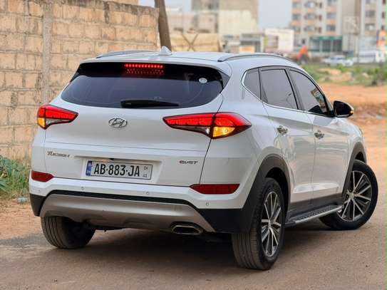 Hyundai Tucson image 5