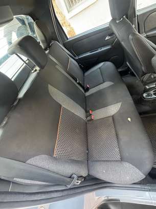 RENAULT DUSTER OROCH 2017 image 6