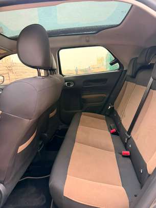 Citroën C4 *Cactus* ANNÉE : 2017 image 14