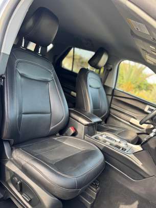 FORD EXPLORER LIMITED ANNÉE 2021 4C 2.3L image 5