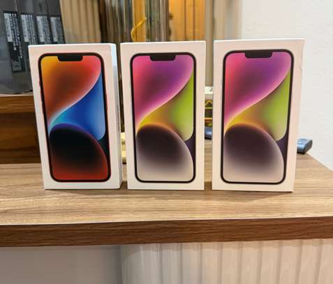 IPhone 14 image 2