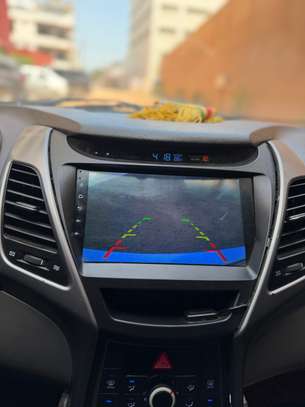 Hyundai Elantra image 10