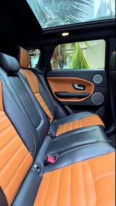 Location Range Rover image 10