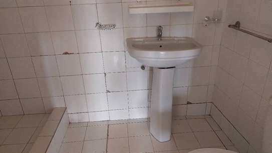 Appartement  à louer aux maristes image 6