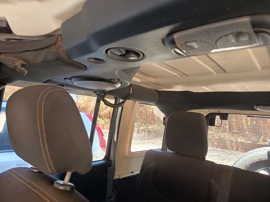 Av jeep wrangler jk essence 3.6 image 5