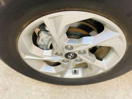 HYUNDAI TUCSON 2022 image 9