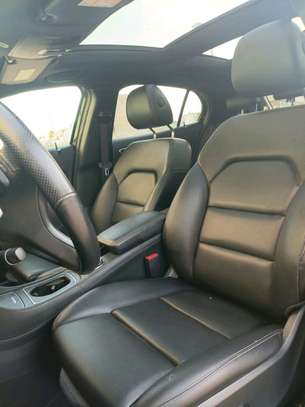 Mercedes-Benz image 8