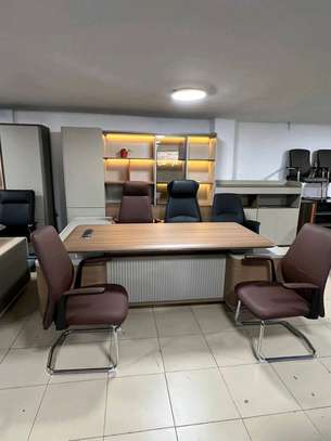 Tables de bureau DG image 6