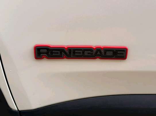 Jeep Renegade Trailhawk 2017 SUV compact blanc robuste image 8