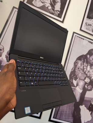 Dell latitude i5 7th /256gb /8gb Ram image 6