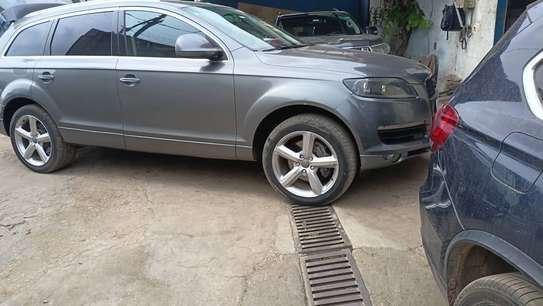 Audi Q7 DIESEL image 4