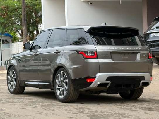Land Rover Range Rover Sport gris métallisé 4x4 image 2