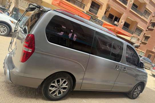 Hyundai Starex 2018 9 Places image 10