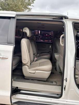 A LOUER KIA CARNIVAL 2017 image 4