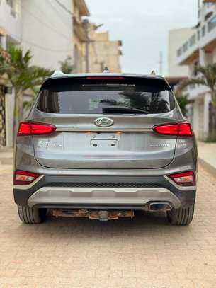 hyundai santa fe 2019 image 9