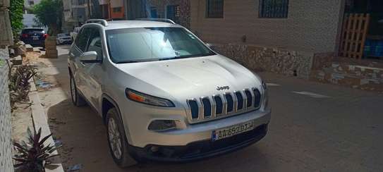 Jeep Cherokee bon état image 2