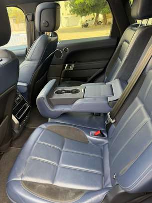 Range Rover sport 2019 image 8