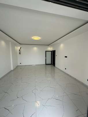 Bel appartement de type F4 à louer image 4