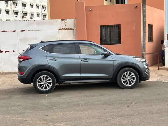 Hyundai Tucson Limited image 8