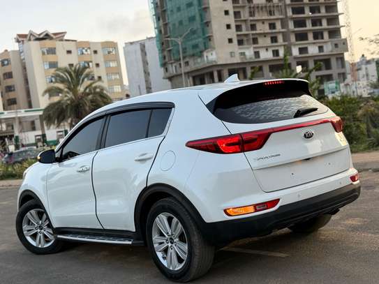 Kia Sportage diesel image 7