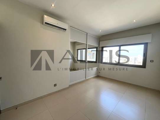 Appartement F4 à louer à Mermoz image 6