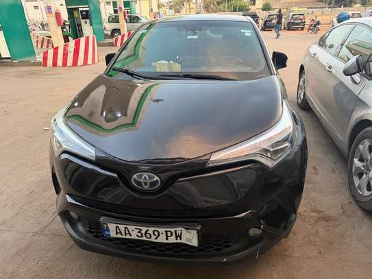 TOYOTA CHR HYBRIDE image 2