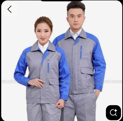 Tenues et gilets de travail image 3