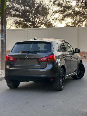 Mitsubishi outlander image 11