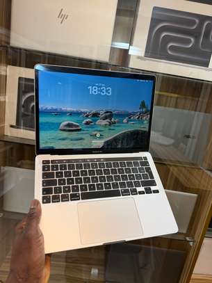MacBook Pro M2 (2022) Touchbar 512Go/8Go image 3