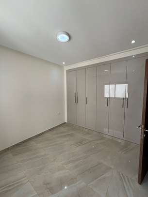 F4 de 160 m² neuf visible à Mermoz image 13