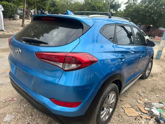 Hyundai Tucson image 3