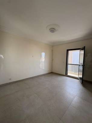 À louer - Appartement F4 à Ouakam image 4