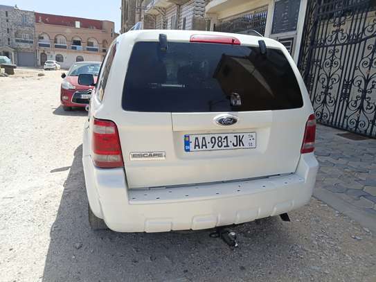 Ford escape image 6