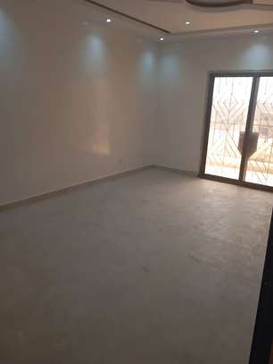 Appartement 2 chambres à louer à sicap keur massar image 6