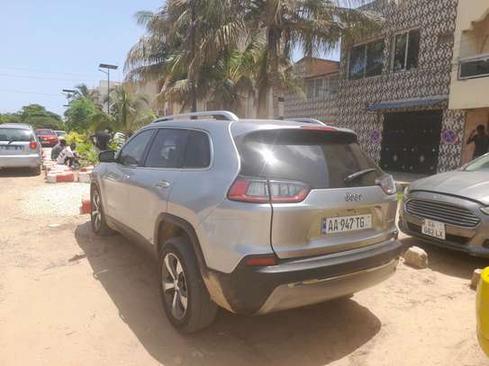 Jeep 2019 image 9