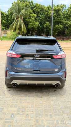 Ford Edge SEL 2019 image 8