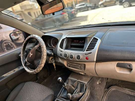 MITSUBISHI L200 2015 image 5