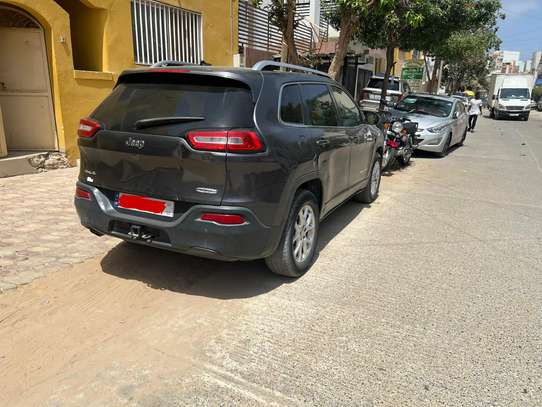 Jeep Cherokee 2015 4x4 essence - culasse à changer image 4
