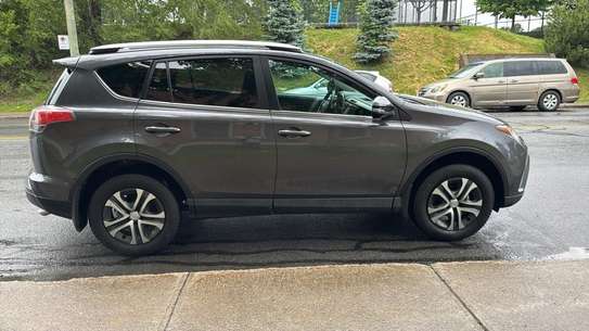 Toyota rav4 image 11