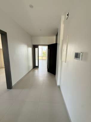 Magnifique Appartement F4 neuf de standing aux Almadies image 9