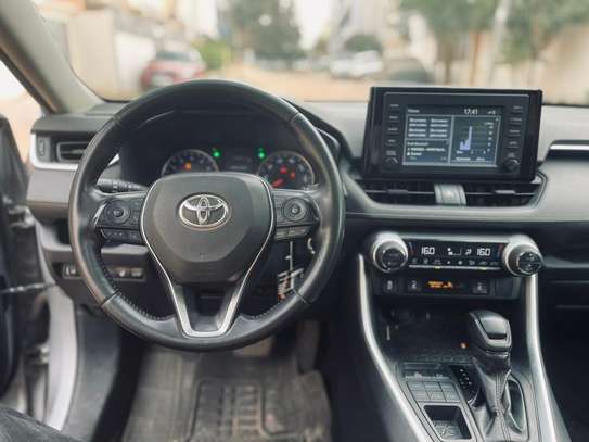 toyota rav 4 2019 Ful option image 7