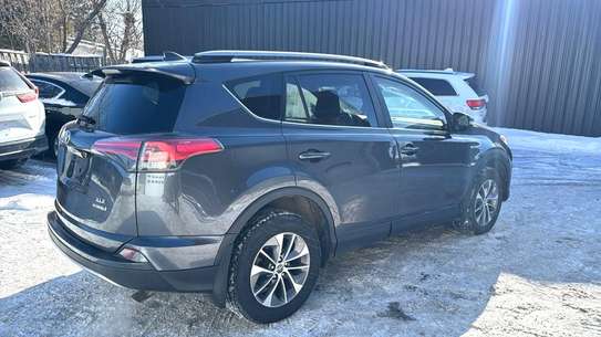 Toyota rav4 Hybride image 3