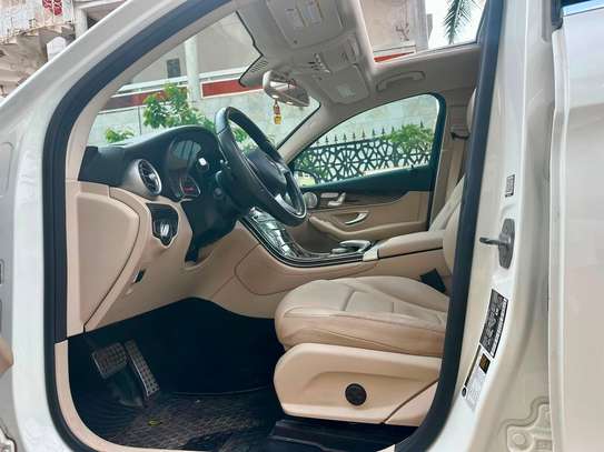 mercedess glc 300 4matic image 7