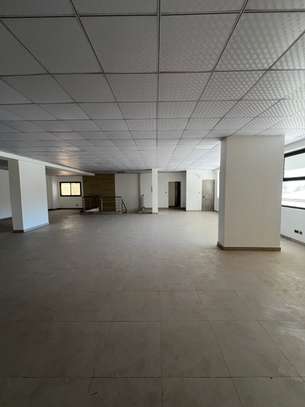 Immeuble R+10 à vendre au Point E image 14